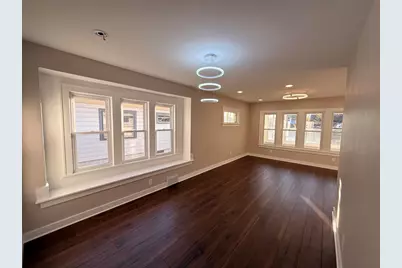 906 S 58th St, West Allis, WI 53214 - Photo 8