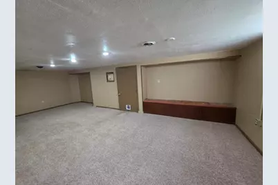 13513 W Greenfield Ave, New Berlin, WI 53151 - Photo 30