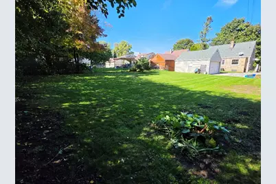 13513 W Greenfield Ave, New Berlin, WI 53151 - Photo 38
