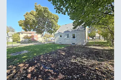 4577 N 42nd St, Milwaukee, WI 53209 - Photo 36