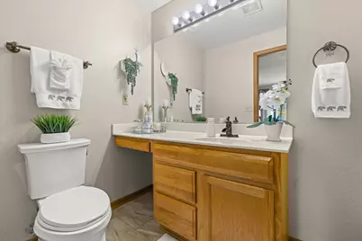 6976 S Rolling Meadows Ct, Oak Creek, WI 53154 - Photo 14