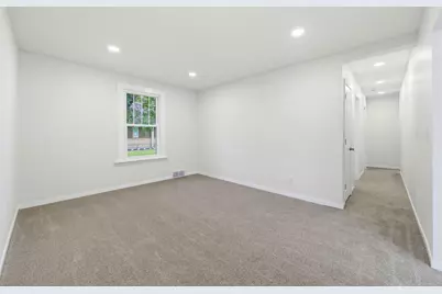 326  Tamarack St, Randolph, WI 53956 - Photo 8