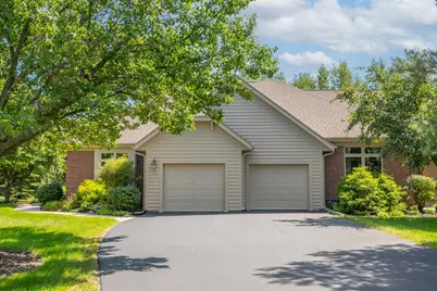 10820 N Essex Dr, Mequon, WI 53092 - Photo 28