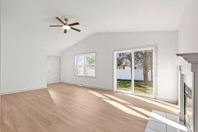348  Park View Dr, Darien, WI 53114 - Photo 2