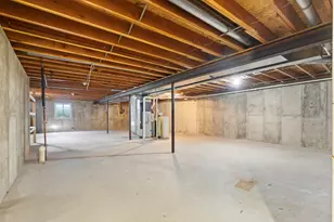 348 Park View Dr, Darien, WI 53114 - Photo 16