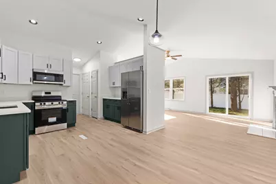 348  Park View Dr, Darien, WI 53114 - Photo 6