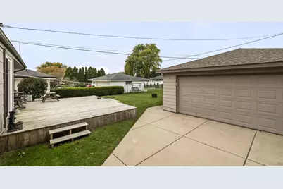 2932 E Dale Ave, Cudahy, WI 53110 - Photo 30