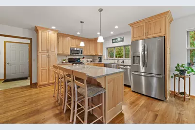 3226 N Interlaken Dr, Summit, WI 53066 - Photo 24