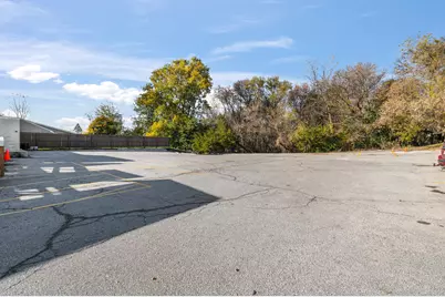 3327  Lake Dr, Hartford, WI 53027 - Photo 38