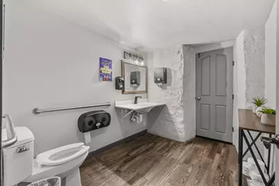 3327  Lake Dr, Hartford, WI 53027 - Photo 12