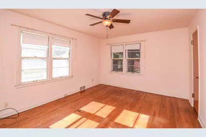 9315  Jackson Park Blvd, Wauwatosa, WI 53226 - Photo 12