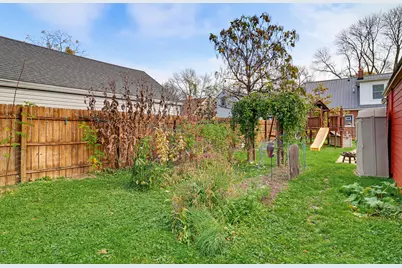 2153 S 96th St, West Allis, WI 53227 - Photo 22
