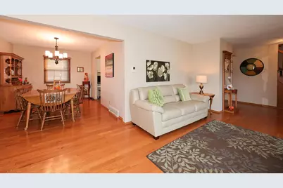 1833  Oak St, South Milwaukee, WI 53172 - Photo 12