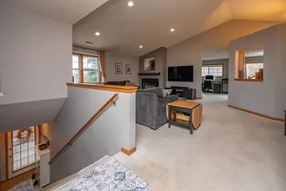 5970 S Crosswinds Dr, Cudahy, WI 53110 - Photo 4