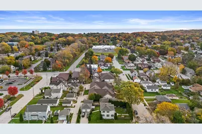 1020  Carrington Ave, South Milwaukee, WI 53172 - Photo 32