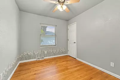 2267 W Grange Ave, Milwaukee, WI 53221 - Photo 20