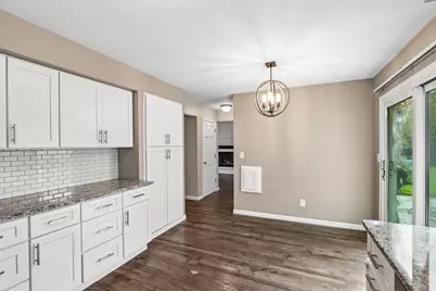 3605 S Oakdale Dr, New Berlin, WI 53151 - Photo 12