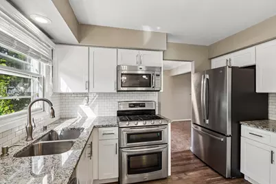 3605 S Oakdale Dr, New Berlin, WI 53151 - Photo 14