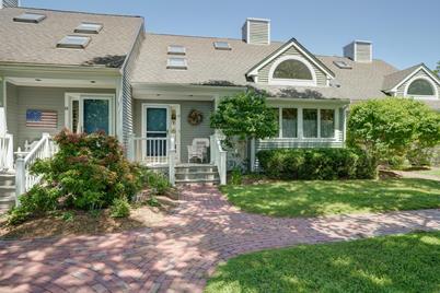 17 Meetinghouse Village Way, Edgartown, MA 02539 - Photo 1