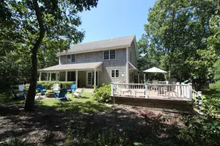 32 Flamingo Dr, Edgartown, MA 02539 - Photo 4