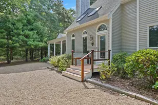 12 Duarte Cir, Edgartown, MA 02539 - Photo 4