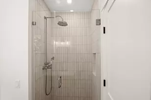 34 Davis St, Tisbury, MA 02568 - Photo 16