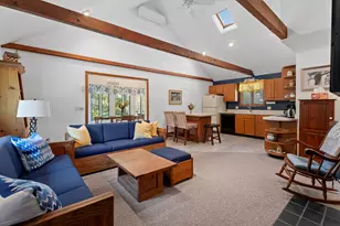 8 Court St, Edgartown, MA 02539 - Photo 4