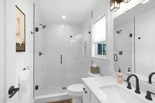 33 Lagoon Pond Rd, Tisbury, MA 02568 - Photo 20