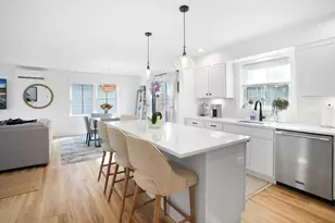 33 Lagoon Pond Rd, Tisbury, MA 02568 - Photo 16
