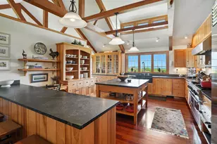 18 Spruce Gate Rd, Chilmark, MA 02535 - Photo 10