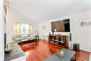 344 Greenwood Ave, Tisbury, MA 02568 - Photo 8