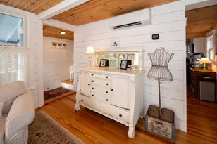 22 Montgomery Square, Oak Bluffs, MA 02557 - Photo 8