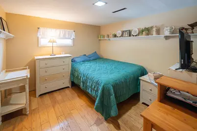 23 Circuit Ave Extension, Oak Bluffs, MA 02557 - Photo 20