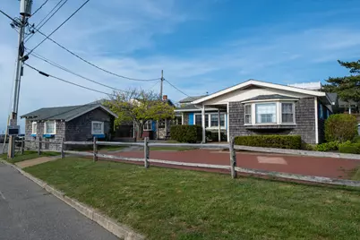 23 Circuit Ave Extension, Oak Bluffs, MA 02557 - Photo 6