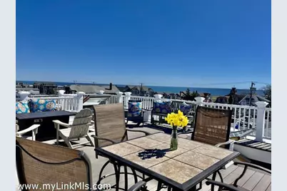 37 Circuit Avenue #UNIT 4, Oak Bluffs, MA 02557 - Photo 2