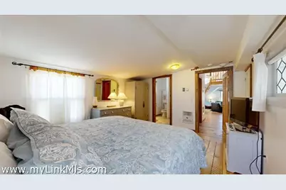 37 Circuit Avenue #UNIT 5, Oak Bluffs, MA 02557 - Photo 8