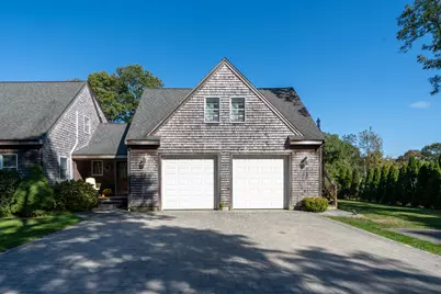 68 Front Street, Oak Bluffs, MA 02557 - Photo 4