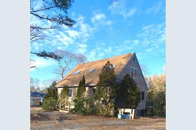 125 Tellette Street, Oak Bluffs, MA 02557 - Photo 1