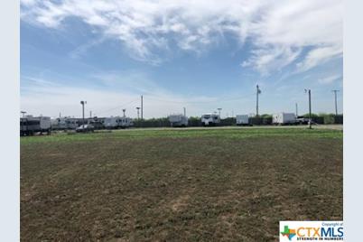 63 W County Road 4017 Road, La Pryor, TX 78872 - Photo 6