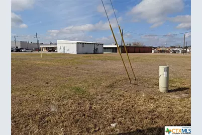 108 S Alamo Street, Refugio, TX 78377 - Photo 40