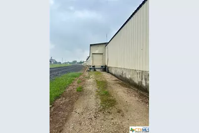 200 W New Braunfels Street #W3, Seguin, TX 78155 - Photo 40