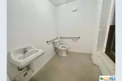 200 W New Braunfels Street #W3, Seguin, TX 78155 - Photo 36