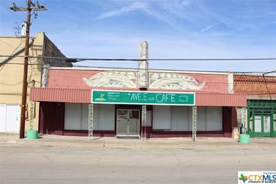 105 E Avenue E, Copperas Cove, TX 76522 - Photo 2