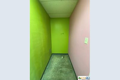 215 W Adams Avenue, Port O'Connor, TX 77982 - Photo 14