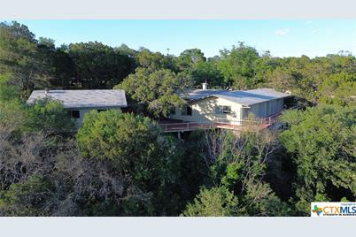 1203 N Walnut Avenue, New Braunfels, TX 78130 - Photo 2