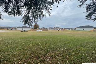 313 Club View, Seguin, TX 78155 - Photo 2