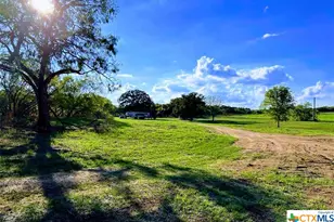 1831 Co Rd 105, Gonzales, TX 78629 - Photo 2