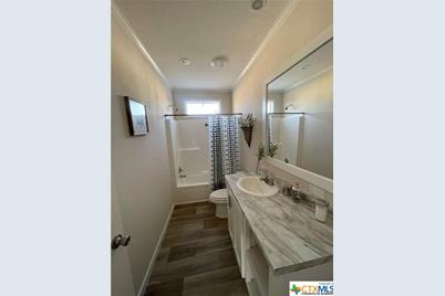 1831 County Rd 105, Gonzales, TX 78629 - Photo 22