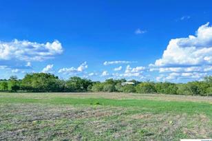 1831 Co Rd 105, Gonzales, TX 78629 - Photo 6