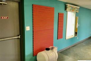215 W Adams Ave, Port O'Connor, TX 77982 - Photo 10
